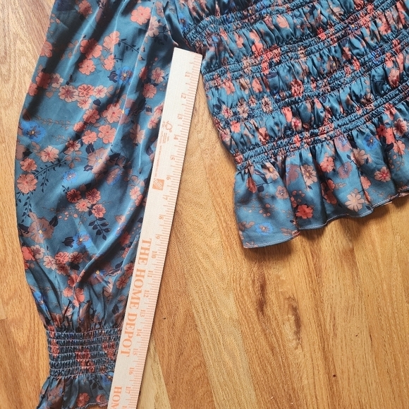 NWT Kori peasant milkmaid boho smocked blouse size large teal floral print - Picture 2 of 12